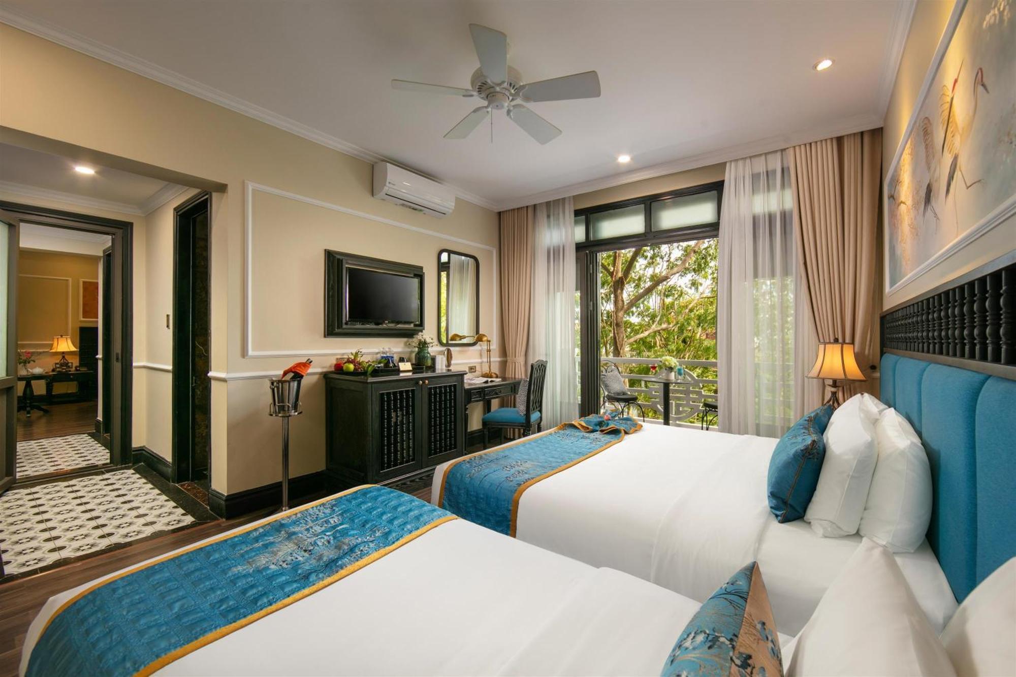Family Connecting Room With Balcony And City View for 5 or 4 pax
