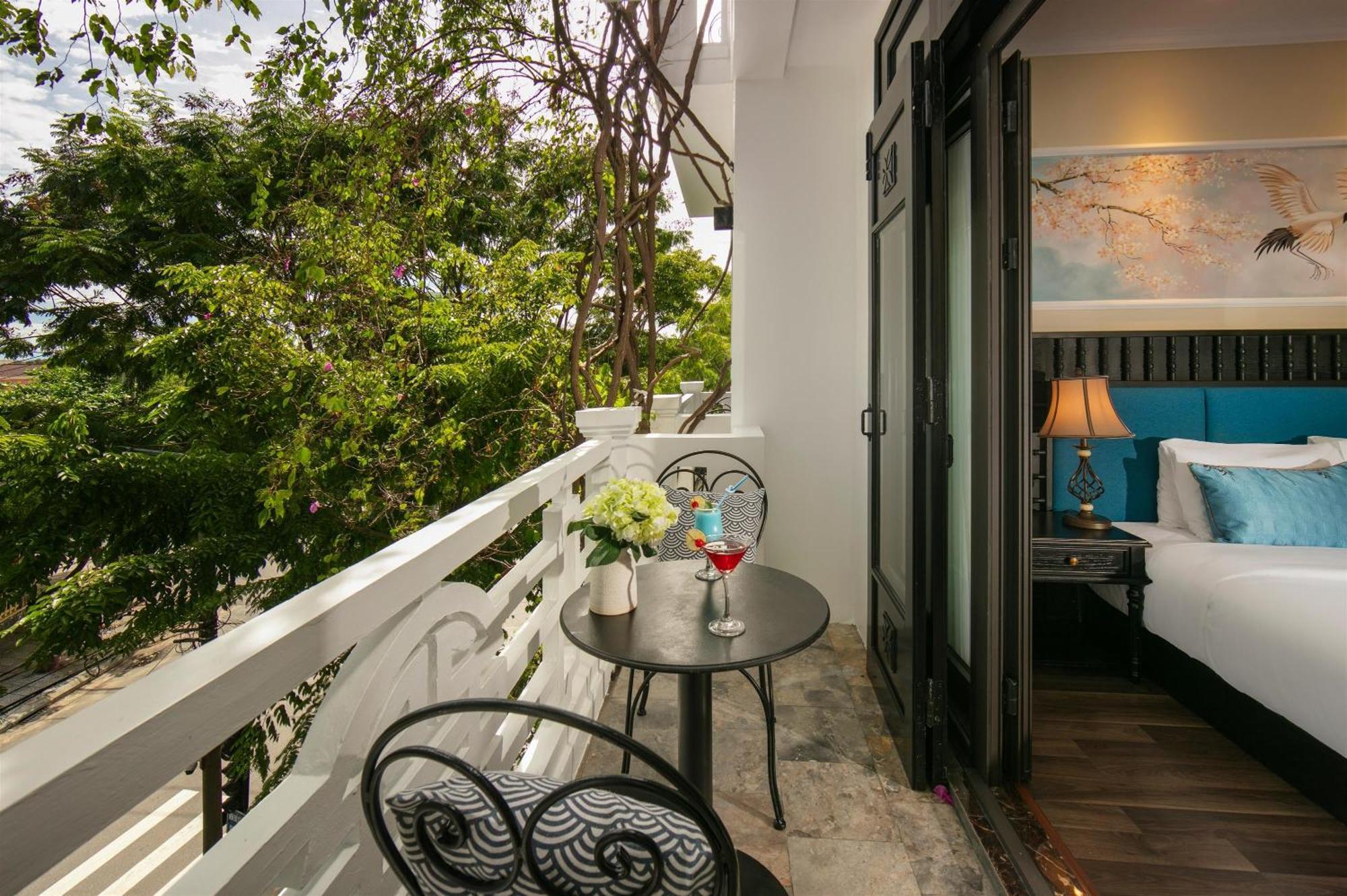 Deluxe Triple Room with City View,1693281791:JPEG